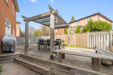 Photo 42 at 43 Ventura Way, Beverley Glen, Vaughan