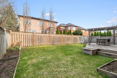 Photo 44 at 43 Ventura Way, Beverley Glen, Vaughan