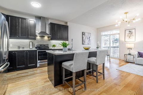 Photo 6 at 92 Radial Drive, Rural Aurora, Aurora