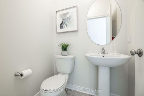 Photo 10 at 92 Radial Drive, Rural Aurora, Aurora