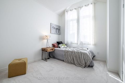 Photo 17 at 92 Radial Drive, Rural Aurora, Aurora