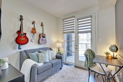 Photo 24 at 534 New England Court, Summerhill Estates, Newmarket