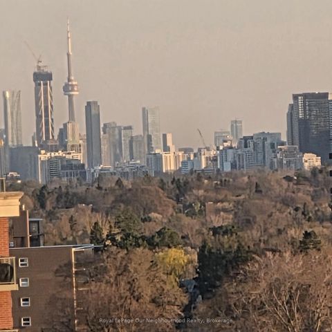 Photo 17 at 112 - 399 Spring Garden Avenue, Willowdale East, Toronto