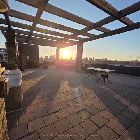 Photo 19 at 112 - 399 Spring Garden Avenue, Willowdale East, Toronto