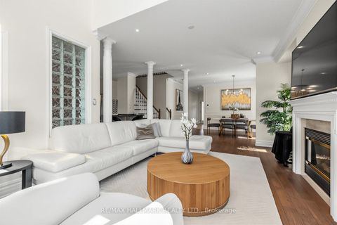 Photo 10 at 341 Kirkvalley Crescent, Bayview Wellington, Aurora