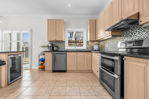 Photo 14 at 341 Kirkvalley Crescent, Bayview Wellington, Aurora