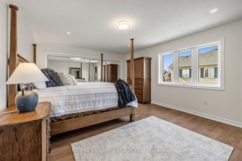 Photo 18 at 341 Kirkvalley Crescent, Bayview Wellington, Aurora