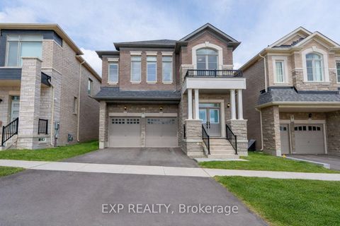 Photo 2 at 14 Longworth Avenue, Rural Richmond Hill, Richmond Hill