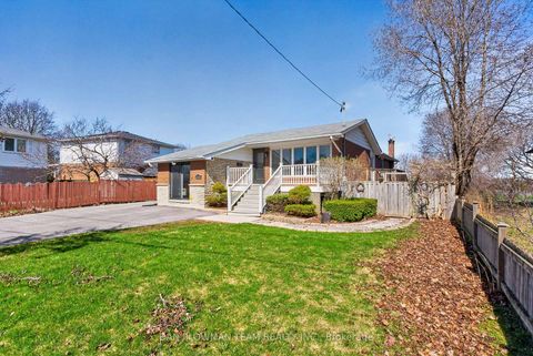 Photo 4 at 215 Central Park Boulevard N, O'Neill, Oshawa