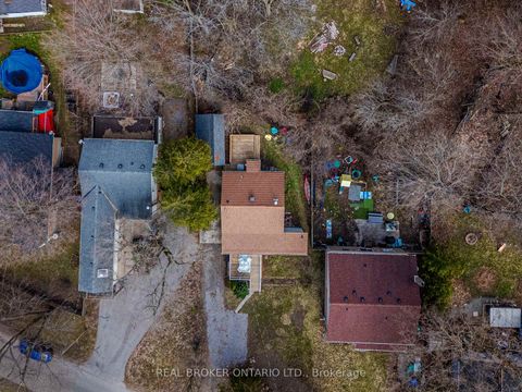 Photo 3 at 37 Pineway Avenue, Keswick South, Georgina