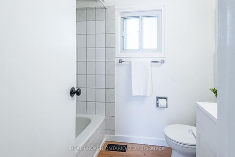 Photo 17 at 37 Pineway Avenue, Keswick South, Georgina