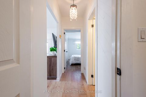 Photo 18 at 37 Pineway Avenue, Keswick South, Georgina