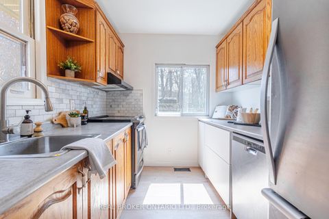 Photo 24 at 37 Pineway Avenue, Keswick South, Georgina