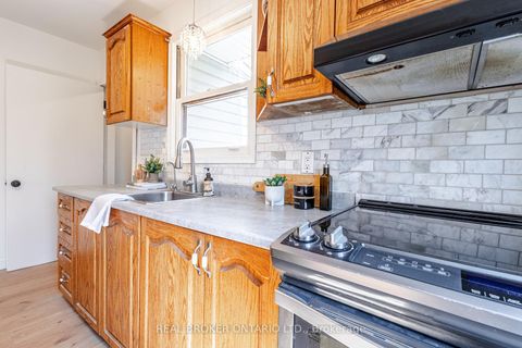 Photo 25 at 37 Pineway Avenue, Keswick South, Georgina