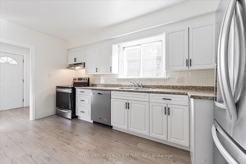 Photo 5 at 4 Cranston Road, City Centre West, Toronto