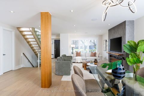 Photo 10 at 34 Rufford Road, Alderwood, Toronto