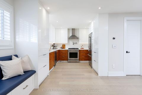 Photo 11 at 34 Rufford Road, Alderwood, Toronto