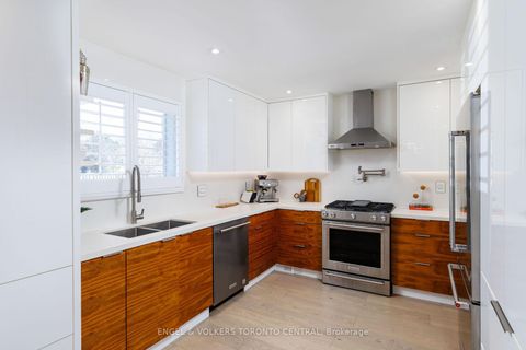 Photo 12 at 34 Rufford Road, Alderwood, Toronto