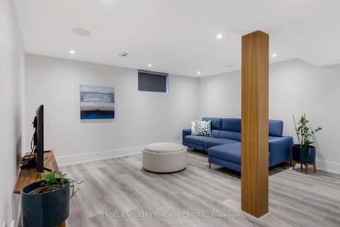 Photo 33 at 34 Rufford Road, Alderwood, Toronto