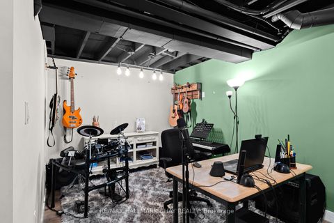 Photo 26 at 38 - 430 MAPLEVIEW Drive E, Painswick South, Barrie