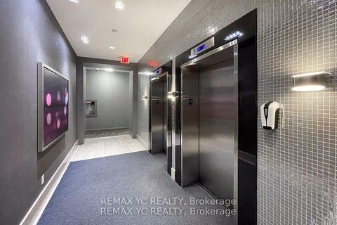 Photo 23 at 217 - 525 Adelaide Street W, Waterfront Communities C1, Toronto