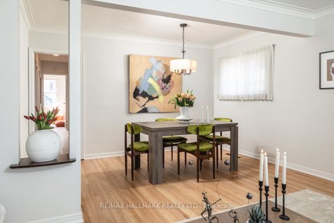 Photo 2 at 28 Crosland Drive, Maryvale, Toronto