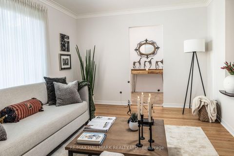 Photo 4 at 28 Crosland Drive, Maryvale, Toronto