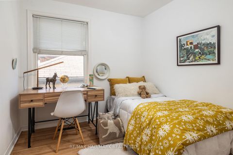 Photo 5 at 28 Crosland Drive, Maryvale, Toronto