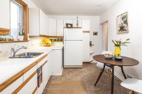 Photo 10 at 28 Crosland Drive, Maryvale, Toronto