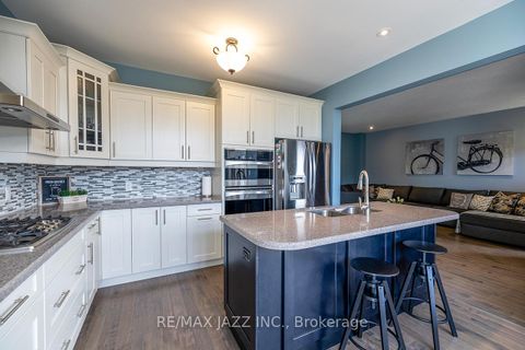 Photo 10 at 43 Elmer Adams Drive, Courtice, Clarington