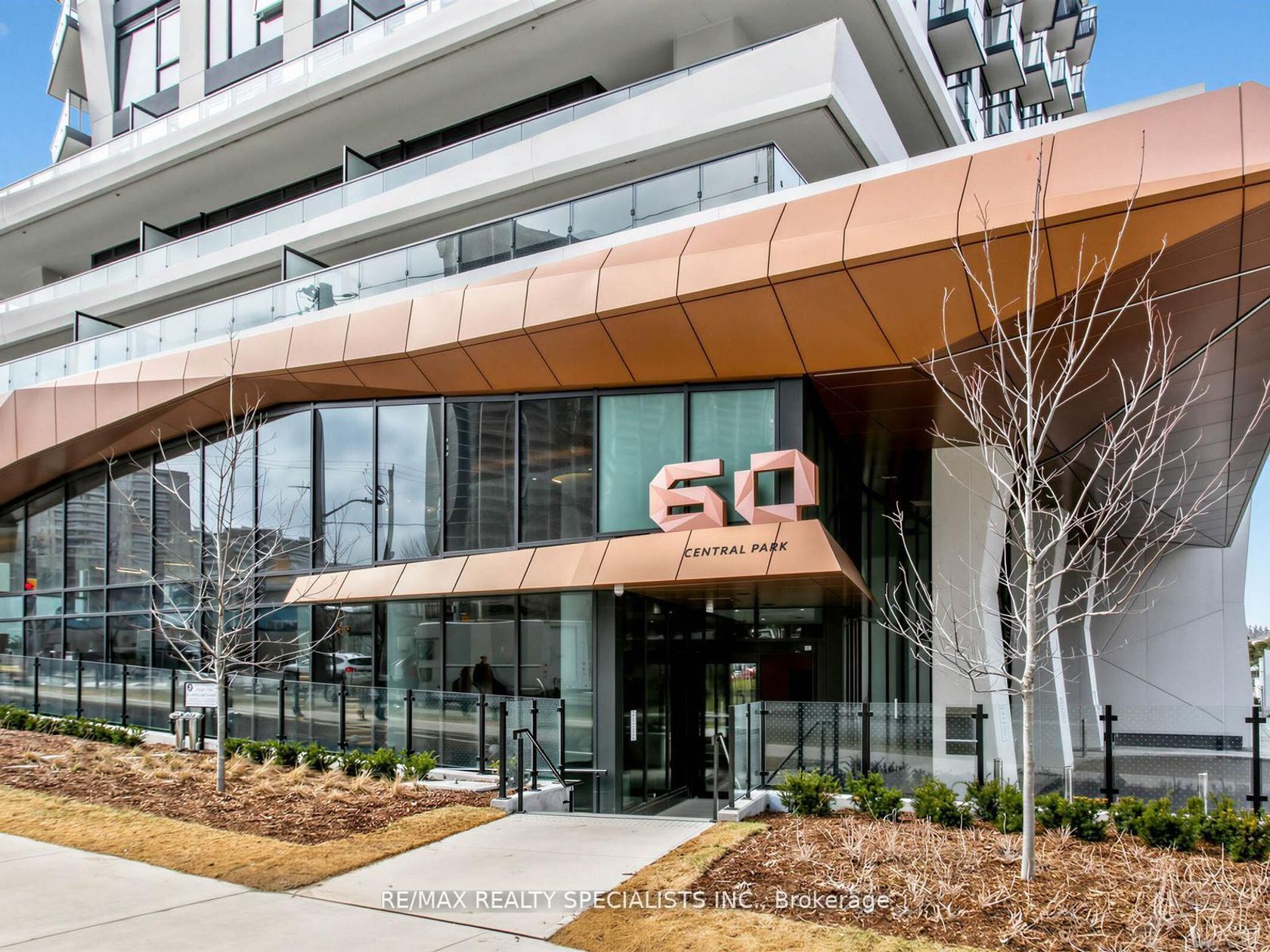 PH13 - 60 Central Park Roadway, City Centre West, Toronto photo number 2