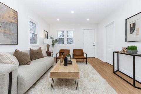 Photo 2 at 377 Adelaide Avenue W, McLaughlin, Oshawa