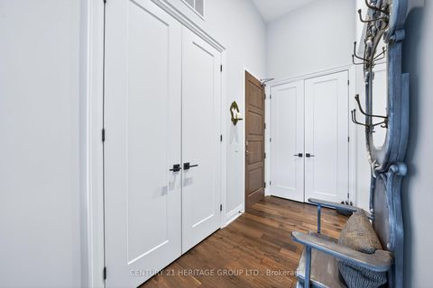 Photo 2 at 304 - 400 Park Avenue, Central Newmarket, Newmarket