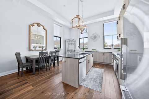 Photo 7 at 304 - 400 Park Avenue, Central Newmarket, Newmarket