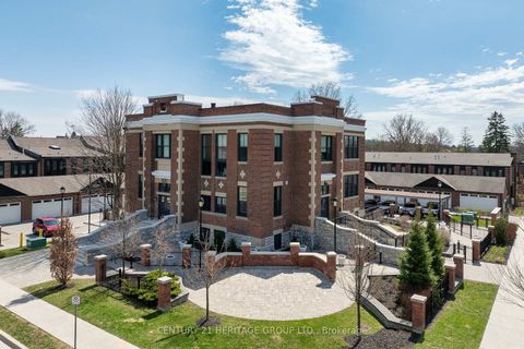 Photo 26 at 304 - 400 Park Avenue, Central Newmarket, Newmarket