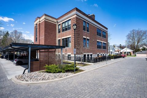 Photo 27 at 304 - 400 Park Avenue, Central Newmarket, Newmarket