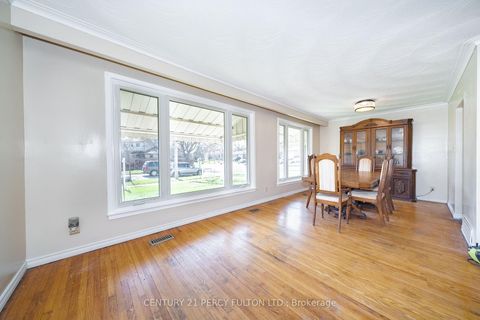 Photo 5 at 71 Weir Crescent, West Hill, Toronto
