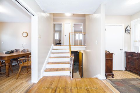 Photo 9 at 71 Weir Crescent, West Hill, Toronto