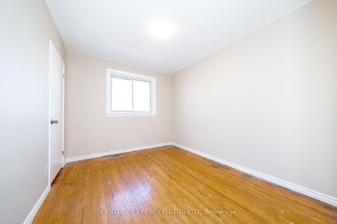 Photo 13 at 71 Weir Crescent, West Hill, Toronto