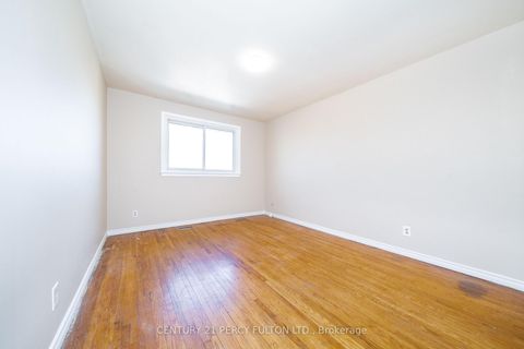 Photo 14 at 71 Weir Crescent, West Hill, Toronto