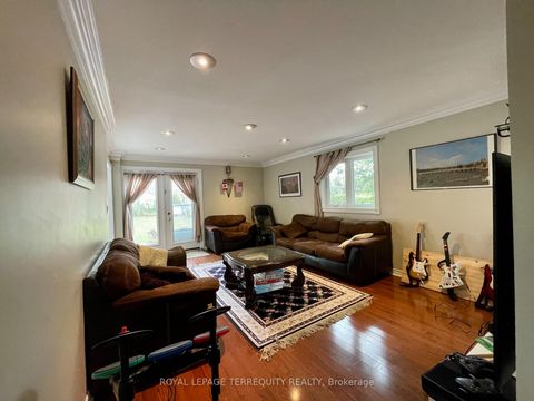 Photo 11 at 435 Drewry Avenue, Newtonbrook West, Toronto