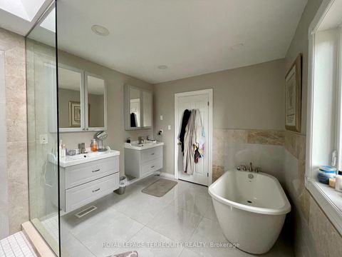 Photo 22 at 435 Drewry Avenue, Newtonbrook West, Toronto