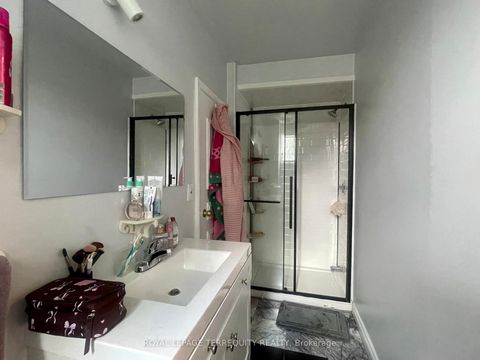 Photo 27 at 435 Drewry Avenue, Newtonbrook West, Toronto