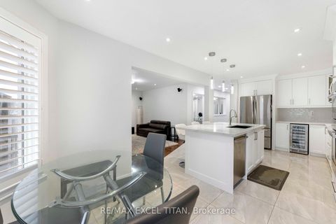 Photo 14 at 17 Nieuwendyk Street, Williamsburg, Whitby