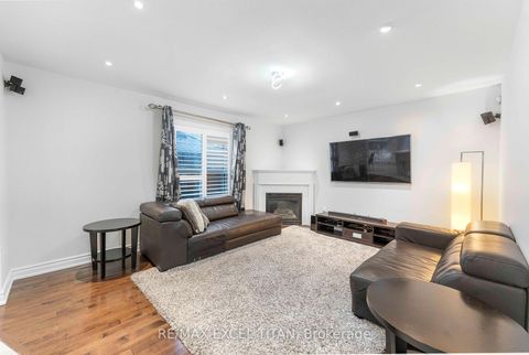 Photo 18 at 17 Nieuwendyk Street, Williamsburg, Whitby