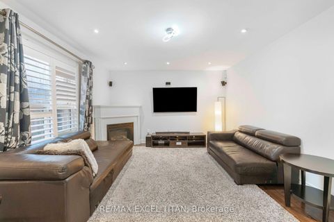 Photo 19 at 17 Nieuwendyk Street, Williamsburg, Whitby