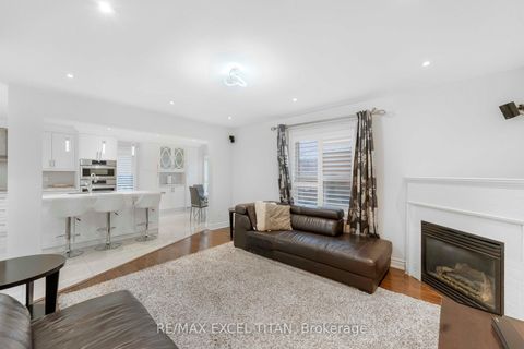 Photo 20 at 17 Nieuwendyk Street, Williamsburg, Whitby