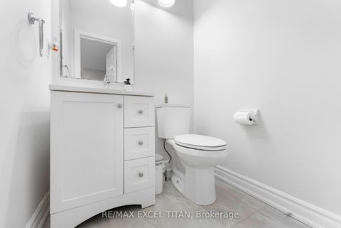 Photo 21 at 17 Nieuwendyk Street, Williamsburg, Whitby