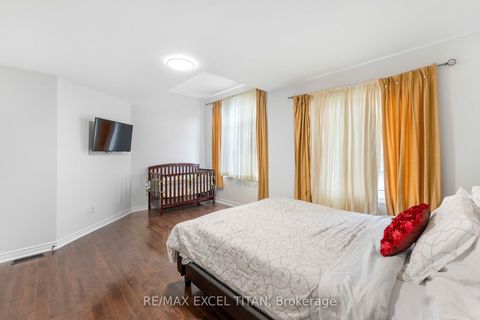 Photo 36 at 17 Nieuwendyk Street, Williamsburg, Whitby