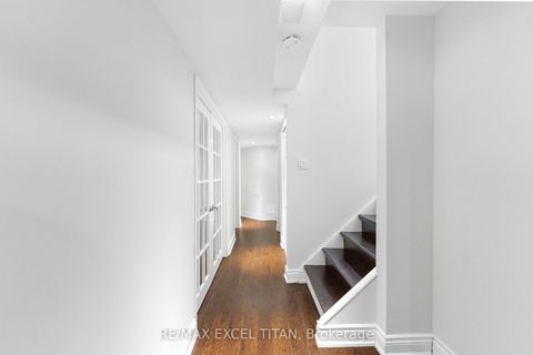 Photo 40 at 17 Nieuwendyk Street, Williamsburg, Whitby